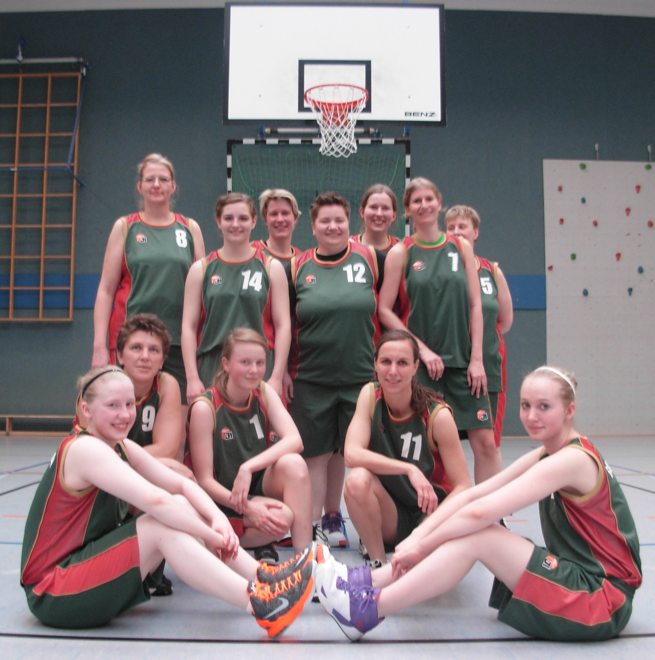 tl_files/bilder/2012-2013/presse/Lamstedt_Basketball Damen_Pokal_2013.JPG